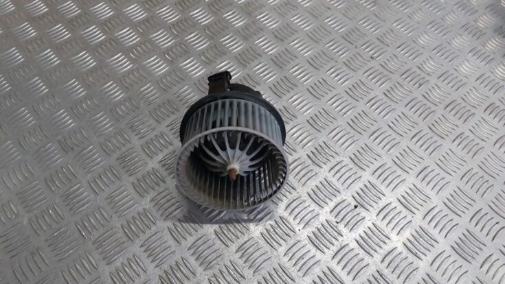 Salona ventilators priekš VOLVO V60 2012