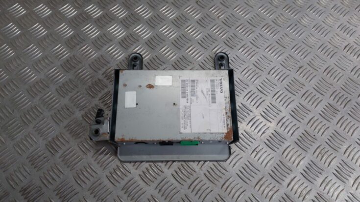 Audio pastiprinātāja bloks priekš VOLVO V60 2012