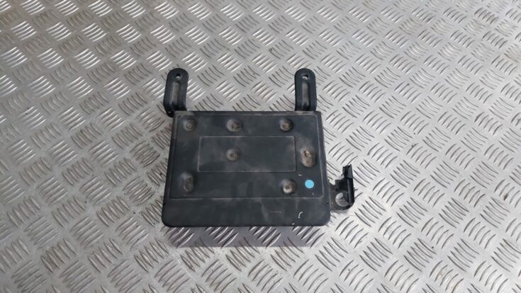 Audio pastiprinātāja bloks priekš VOLVO V60 2012