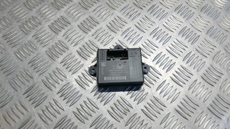 Aizmugurējo kreiso durvju vadības bloks priekš VOLVO V60 2012