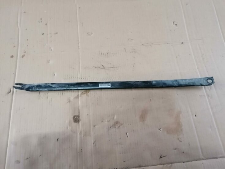 Priekšējo statņu stiprinājums priekš BMW 123 E87 2008 BLACK