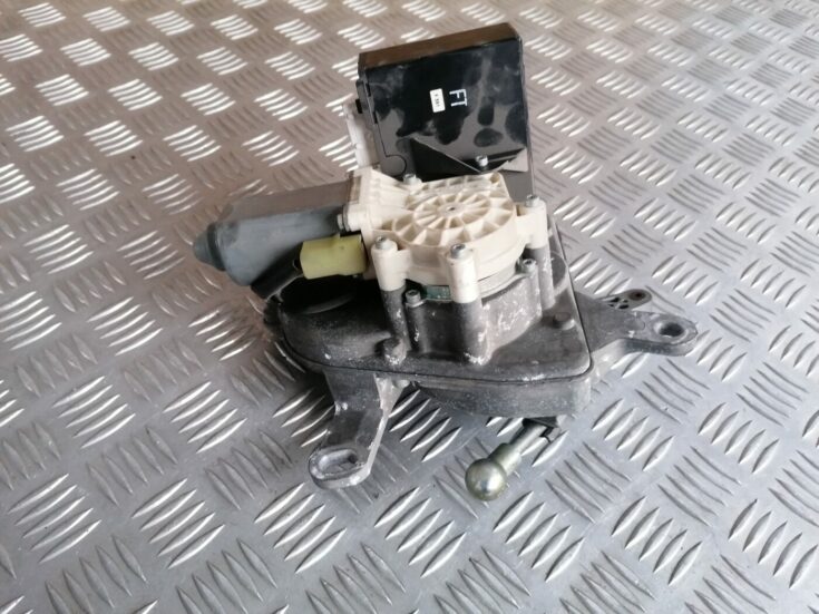 Bagažnieka vāka vadības bloks priekš PEUGEOT 607 2010