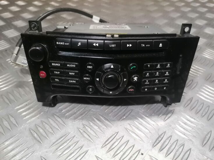 CD/DVD/Navigācijas bloks priekš PEUGEOT 607 2010