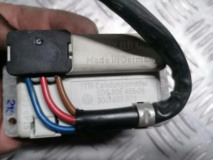 Salona ventilatora rezistors priekš VW PHAETON 2003