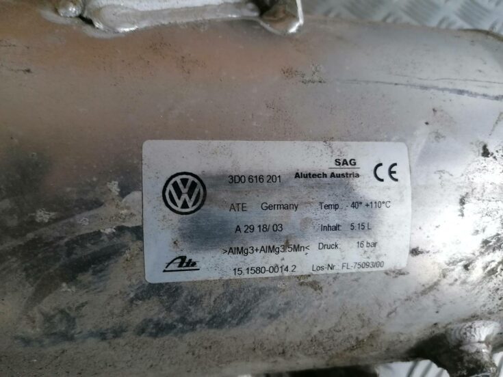 Pneimo piekares gaisa resivers priekš VW PHAETON 2003