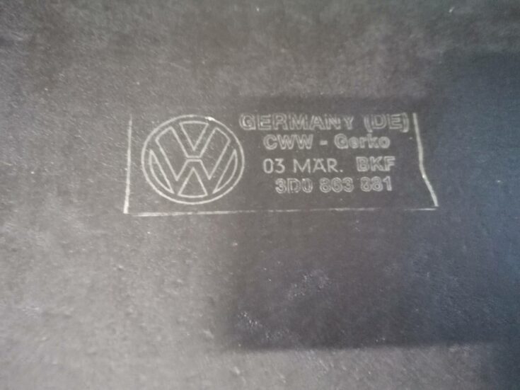 Aizmugurējās kreisās durvis priekš VW PHAETON 2003