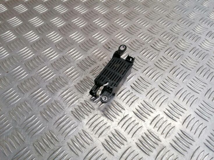 Antenas vadības bloks priekš MAZDA 6 2007