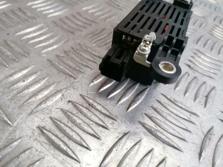 Antenas vadības bloks priekš MAZDA 6 2007