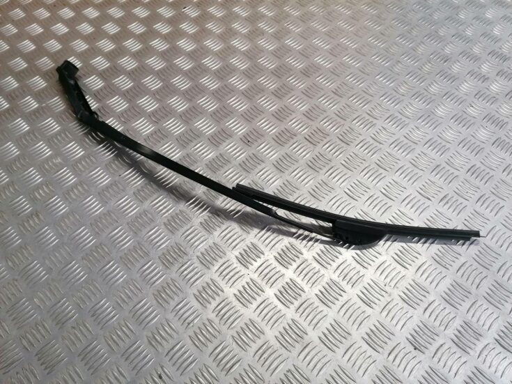 Vējstikla slotiņa priekš MAZDA 6 2007