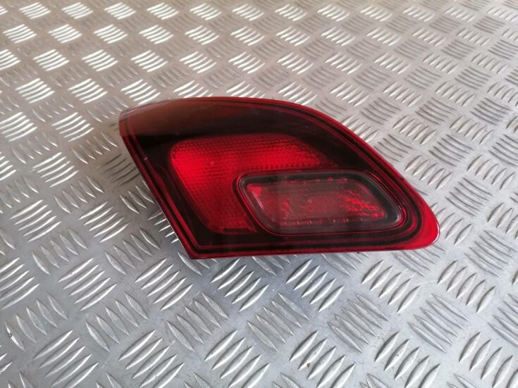 Bagāžnieka vāka kreisais lukturis priekš OPEL ASTRA J 2012
