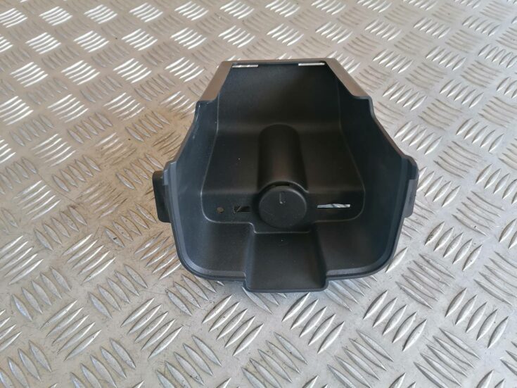 Cigarešu aizdedzināmais priekš OPEL ASTRA J 2012