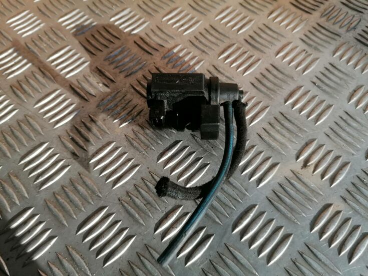 Solenoīda vakuuma vārsts priekš BMW 318D E46 2002 SEDAN