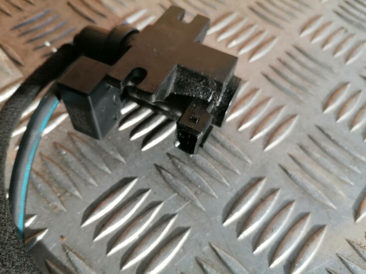 Solenoīda vakuuma vārsts priekš BMW 318D E46 2002 SEDAN