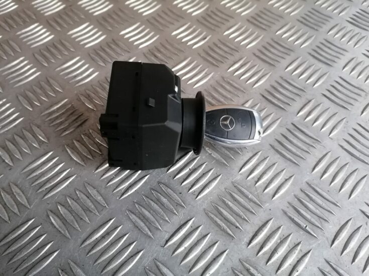 Aizdedzes slēdzene priekš MERCEDES BENZ ML280 2008 OBSIDIAN BLACK