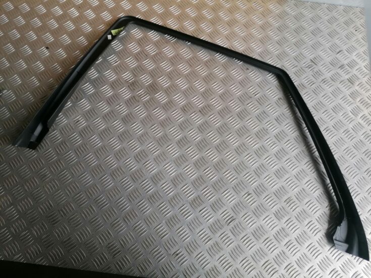 Durvju stikla moldings priekš MERCEDES BENZ ML280 2008 OBSIDIAN BLACK