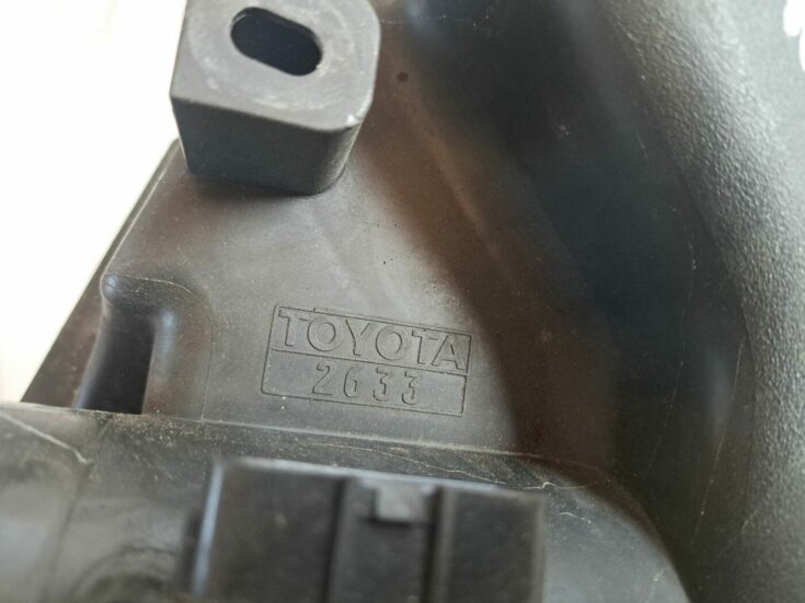 Gaisa filtra korpuss priekš TOYOTA RAV 4 2006