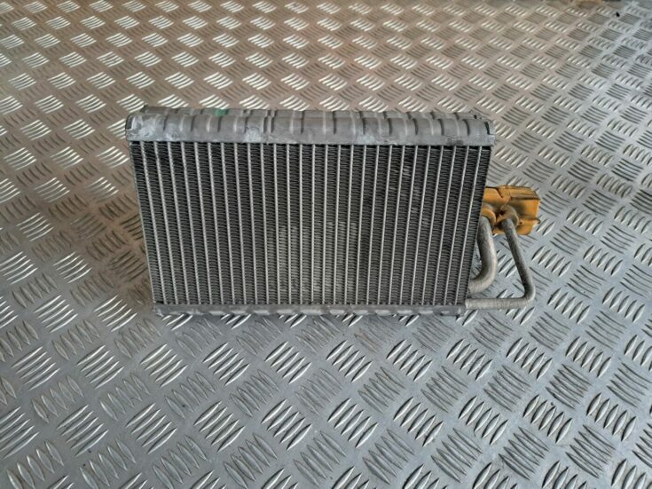 Gaisa kondicioniera radiators priekš BMW 525 E60 2004 BLACK