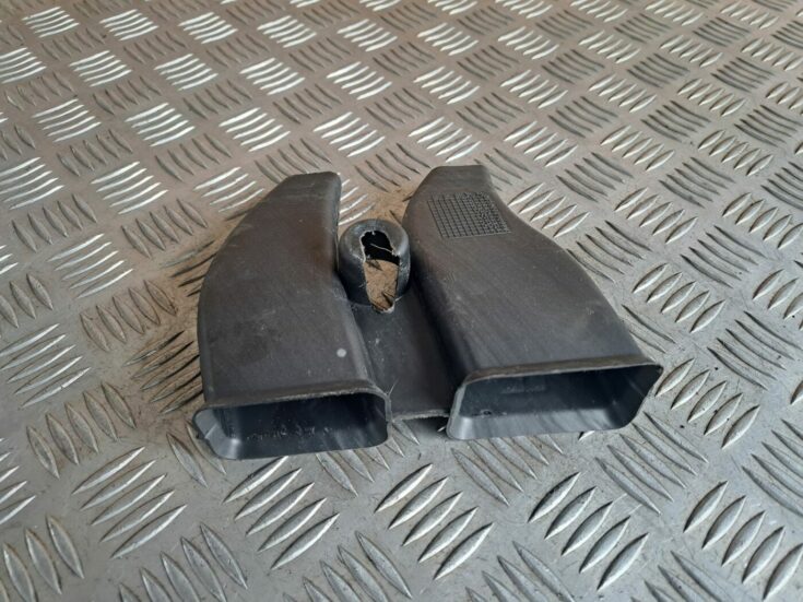 Salona gaisa vads priekš BMW 525 E60 2004 BLACK