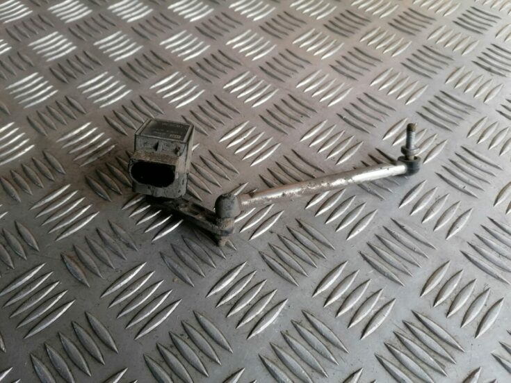 Lukturu diapazona korekcijas sensors, aizmugurē priekš BMW 525 E60 2004 BLACK