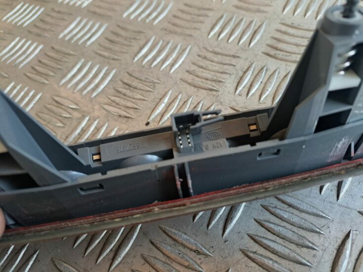 Stop signāls priekš OPEL CORSA 2007