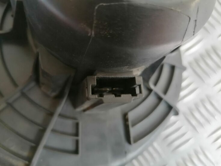 Salona ventilators priekš OPEL MERIVA 2004