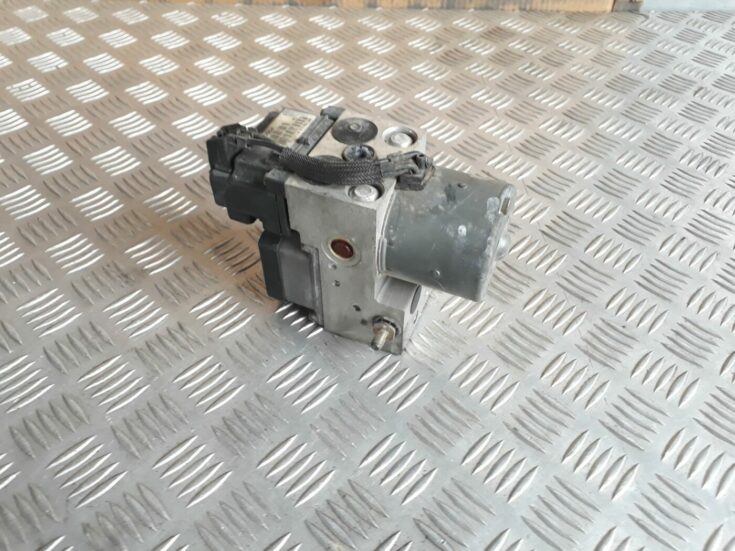ABS bloks priekš AUDI A4 2000 AVANT