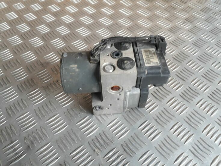ABS bloks priekš AUDI A4 2000 AVANT