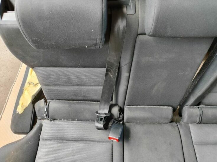 Aizmugurējais sēdeklis priekš SKODA OCTAVIA 2008