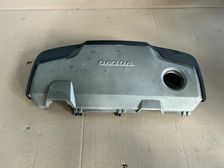 Dzinēja dekoratīvais vāks priekš VOLVO S60 2007