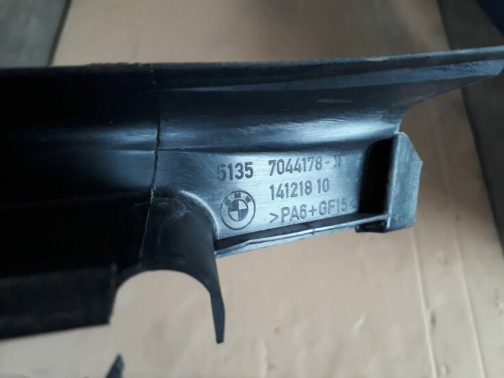 Durvju stikla moldings priekš BMW 530D E61 2006 TOURING BLUE