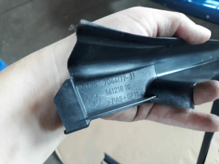 Durvju stikla moldings priekš BMW 530D E61 2006 TOURING BLUE