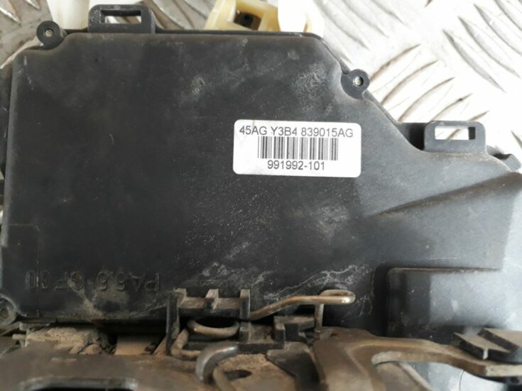 Aizmugurējo kreiso durvju slēdzene priekš SEAT IBIZA 2005