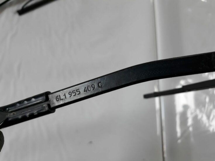 Vējstikla slotu turētāju komplekts priekš SEAT IBIZA 2005