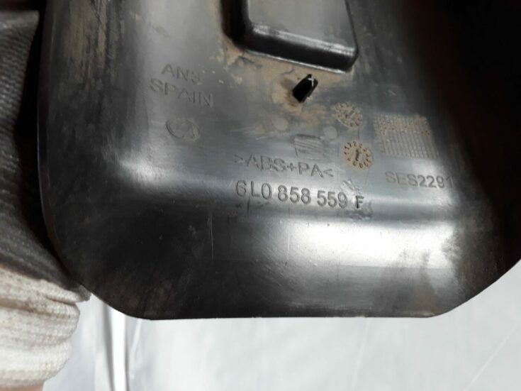 Stūres statnes putekļu aizsargs (salonā) priekš SEAT IBIZA 2005