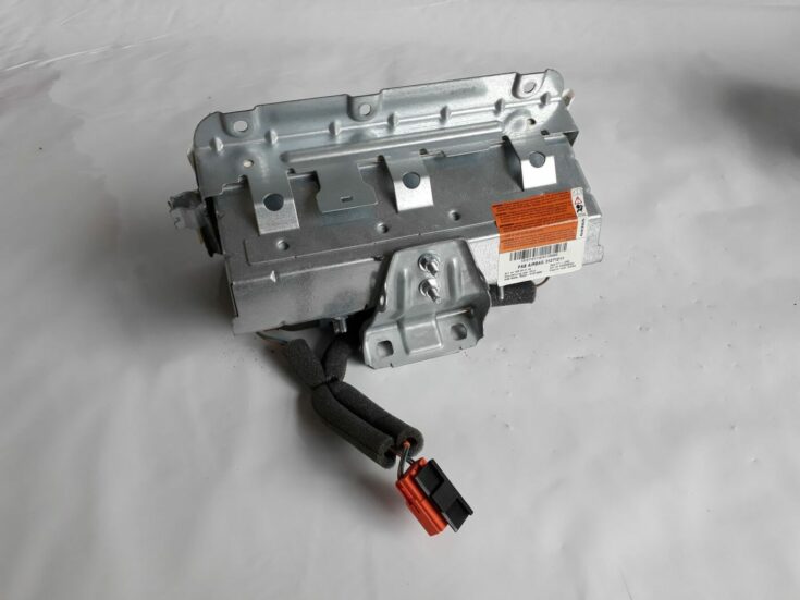 Mērinstrumentu paneļa drošības spilvens priekš VOLVO V70 2010