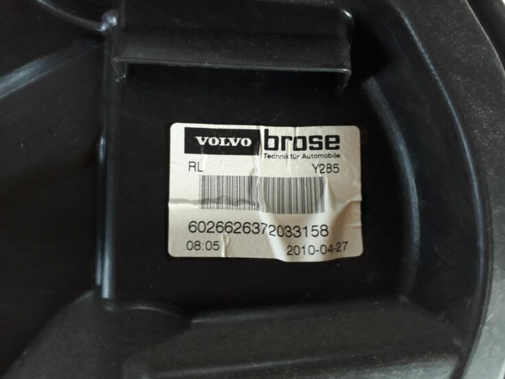 Stikla pacelšanas mehānisma panele priekš VOLVO V70 2010