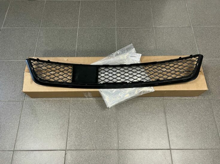Bufera reste priekš BMW X5 (E70) 2008-2013