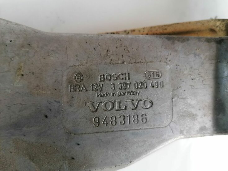 Aizmugurējā stikla tīrītāja motors priekš VOLVO V70 2000