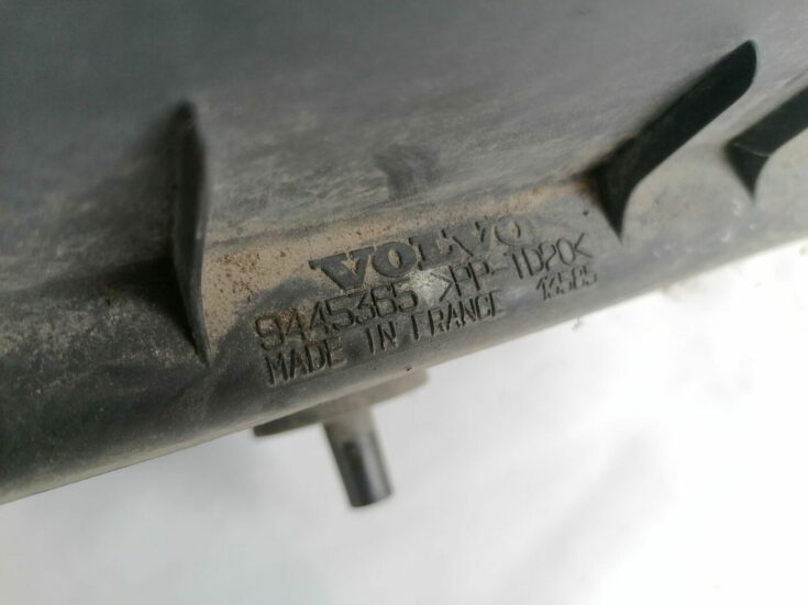 Gaisa filtra korpuss priekš VOLVO V70 2000