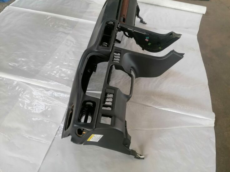 Mērinstrumentu panelis priekš VOLVO V70 2000