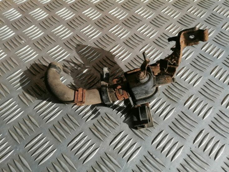 Apsildes radiatora vārsts priekš HONDA CIVIC 2004