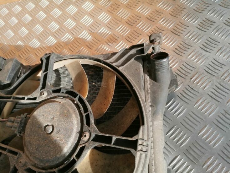 Radiatoru komplekts priekš OPEL VECTRA C 2002