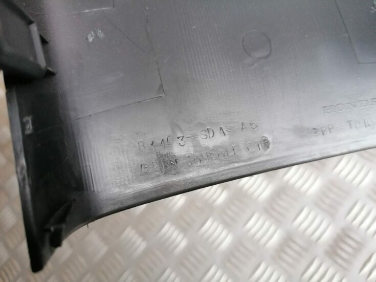 Centrālās konsoles (apdares) aizmugurēja daļa priekš HONDA ACCORD 2008