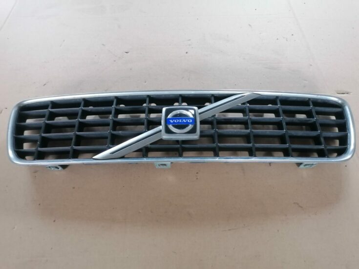 Bufera reste priekš VOLVO S60 2004