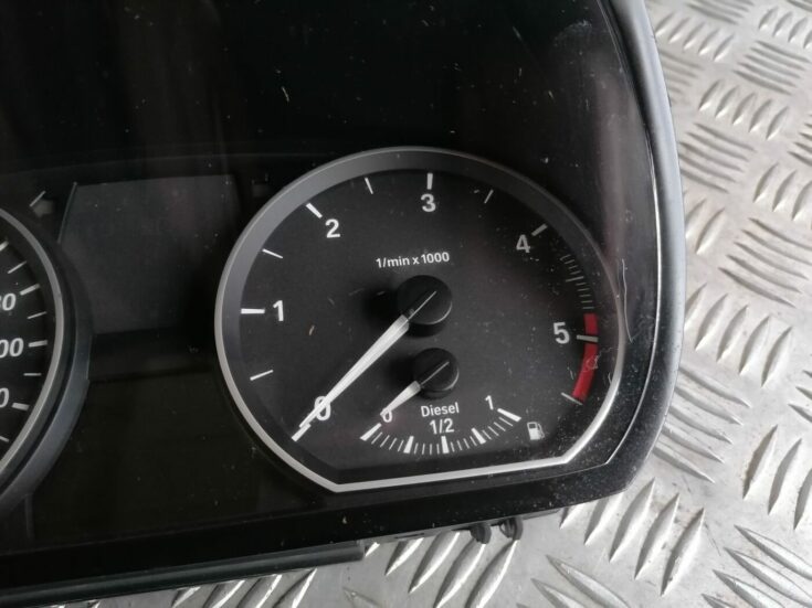 Spidometrs priekš BMW 1 E87 2007 GRAPHITE