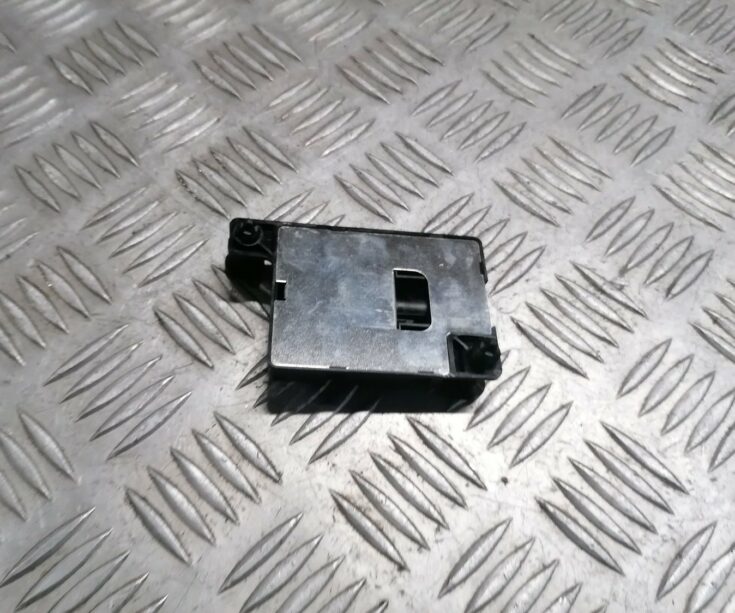 Antenas vadības bloks priekš BMW 1 E87 2007 GRAPHITE