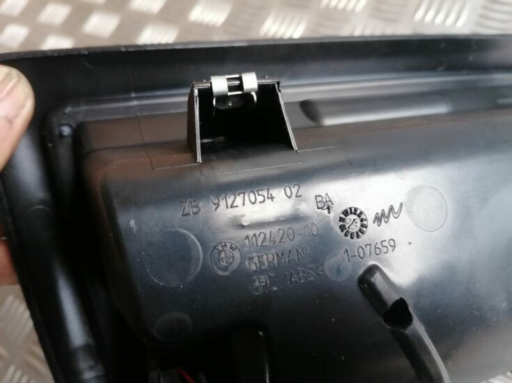 Mantu glabāšanas nodalījums augšā priekš BMW 1 E87 2007 GRAPHITE