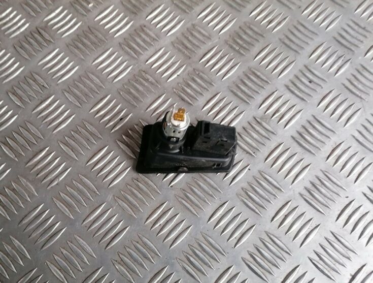 Audio/video AUX adapteris priekš BMW 1 E87 2007 GRAPHITE