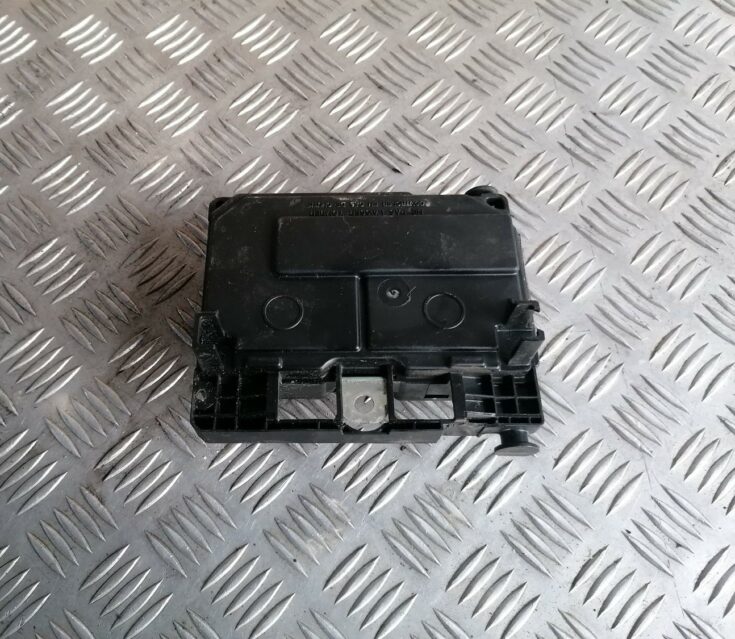 Drošinātāju bloks priekš PEUGEOT 407 2004