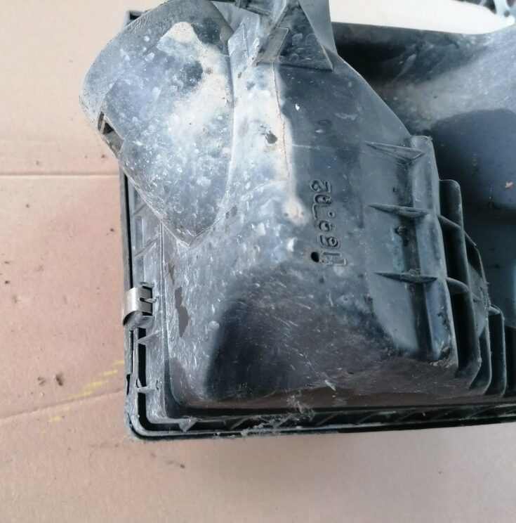 Gaisa filtra korpuss priekš OPEL ZAFIRA 2002